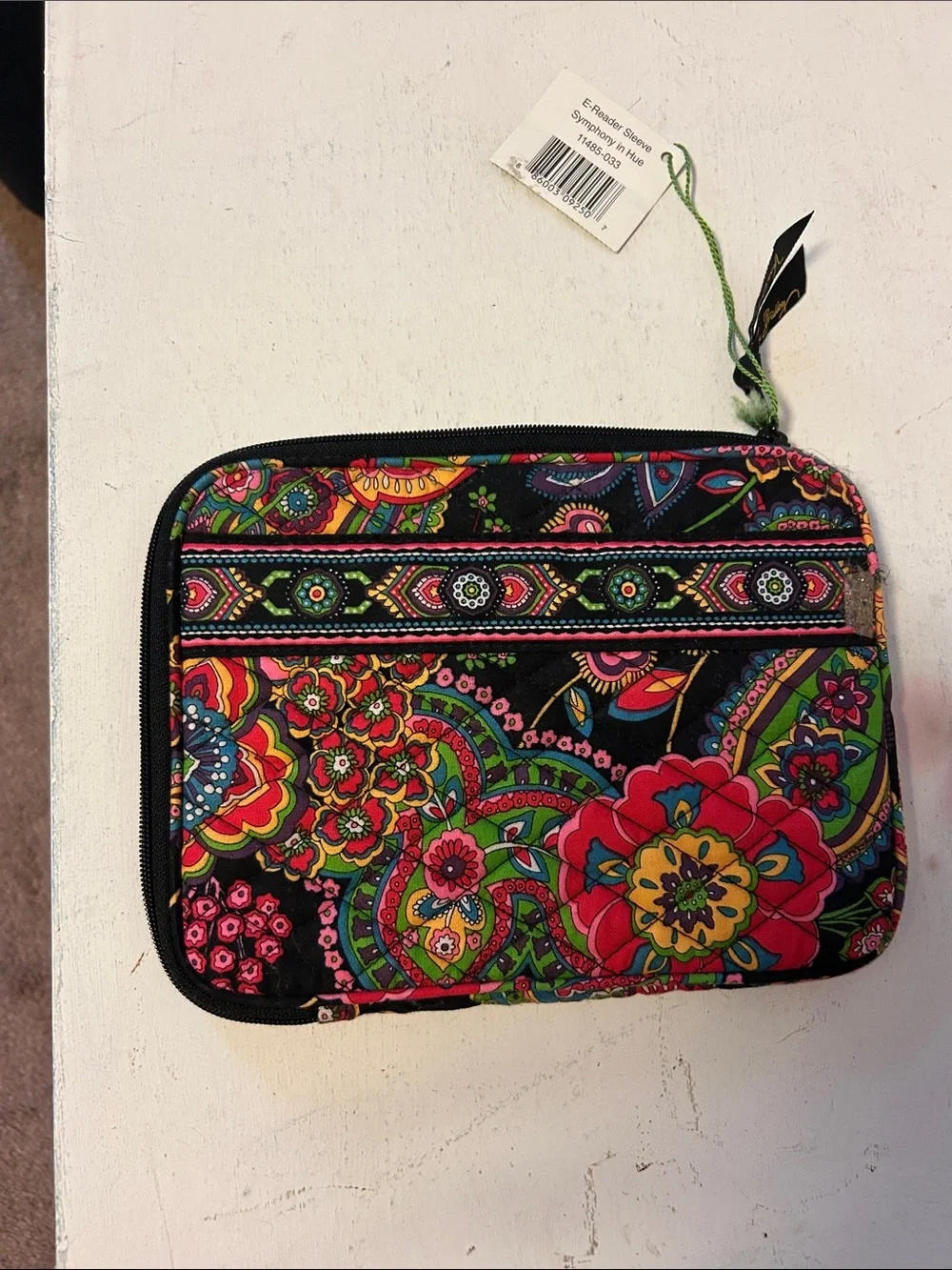 Vera Bradley NWT 2 Side Zip Tablet or Kindle Holder